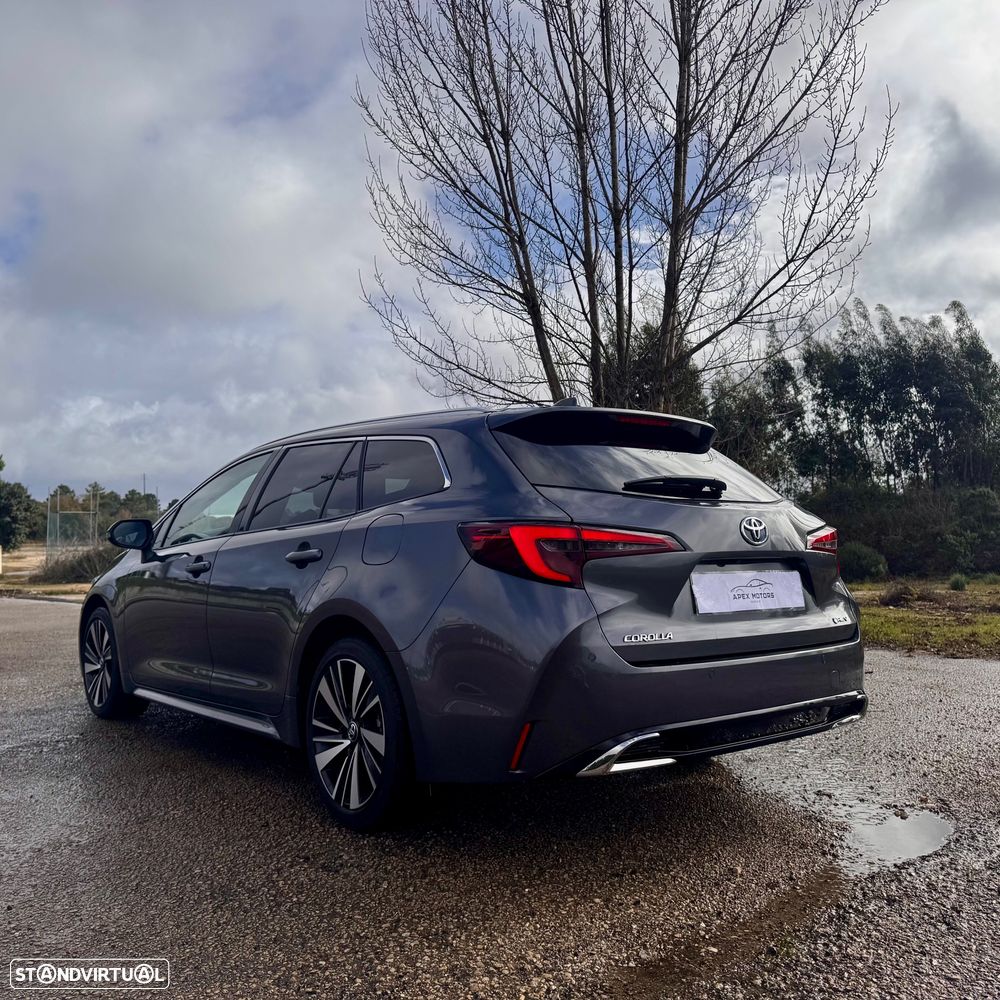 Toyota Corolla 1.8 Hybrid Exclusive - 4