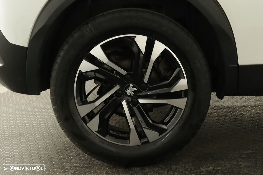 Peugeot 2008 1.2 PureTech GT EAT8 - 5