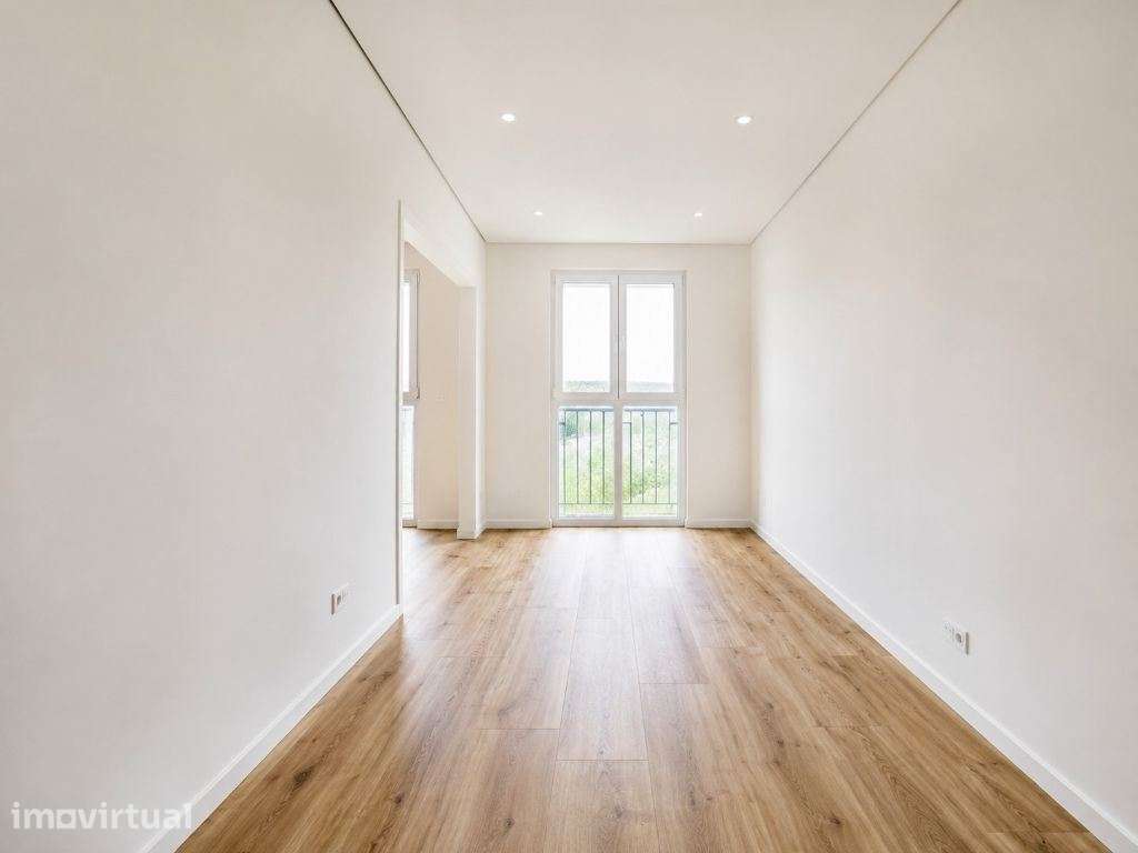 Apartamento T3 totalmente remodelado, a estrear, no Vale da Amoreir... - Grande imagem: 4/13