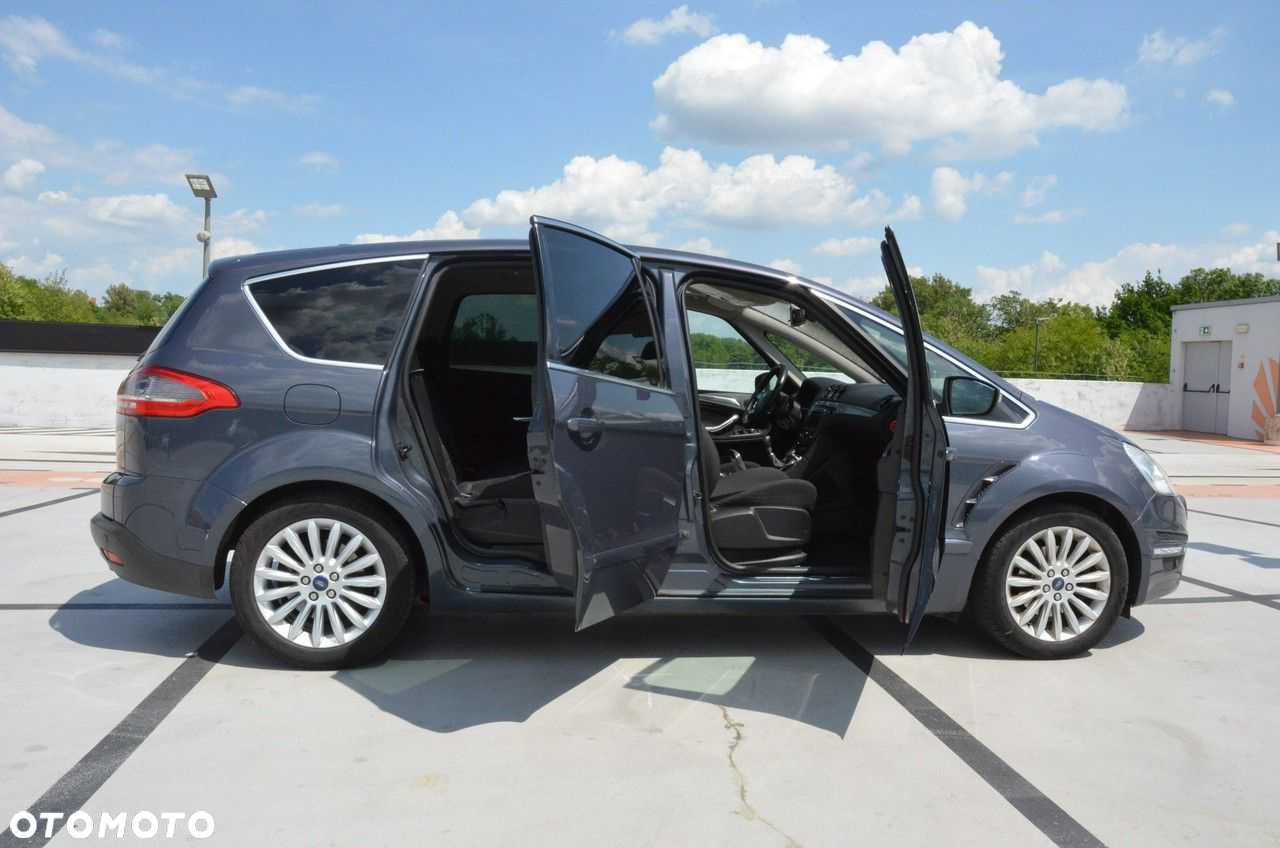 Ford S-Max - 36