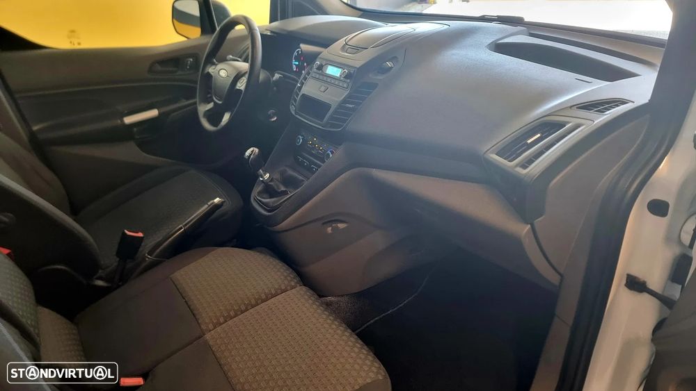 Ford Transit Connect - 8