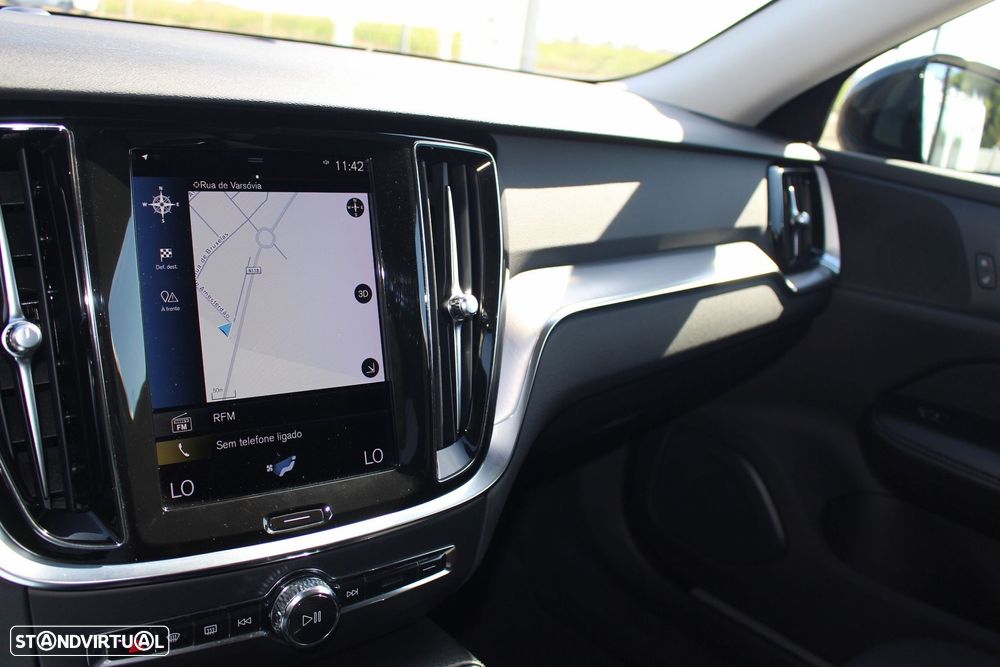 Volvo V60 2.0 T6 AWD TE R-Design - 28