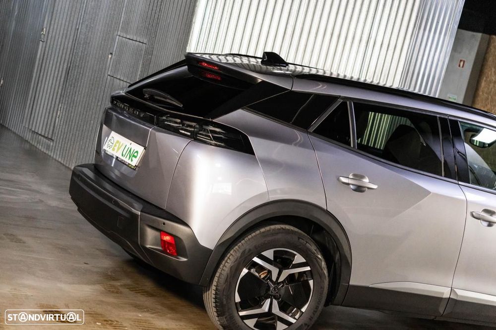 Peugeot e-2008 54 kWh Allure - 12