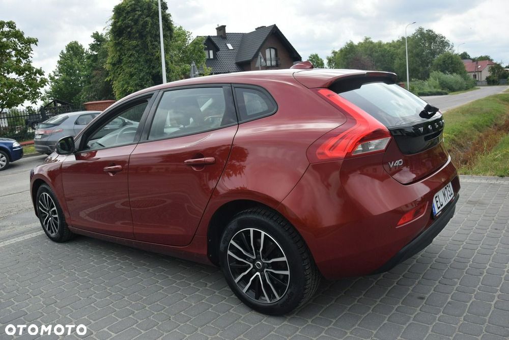 Volvo V40 D2 Momentum - 18