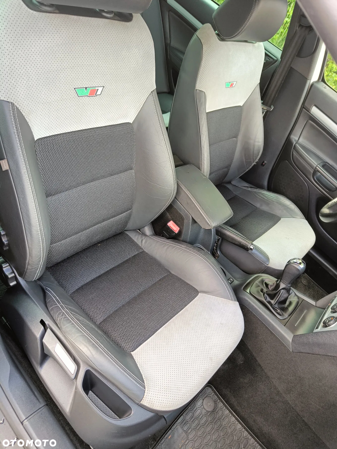 Skoda Octavia 2.0 TDI RS - 25