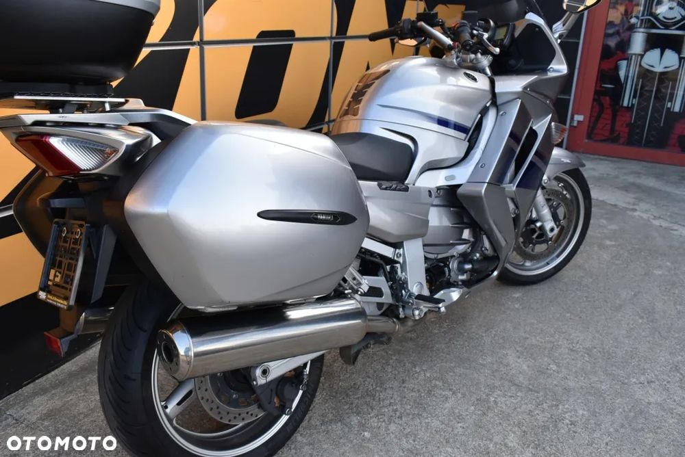 Yamaha FJR - 29