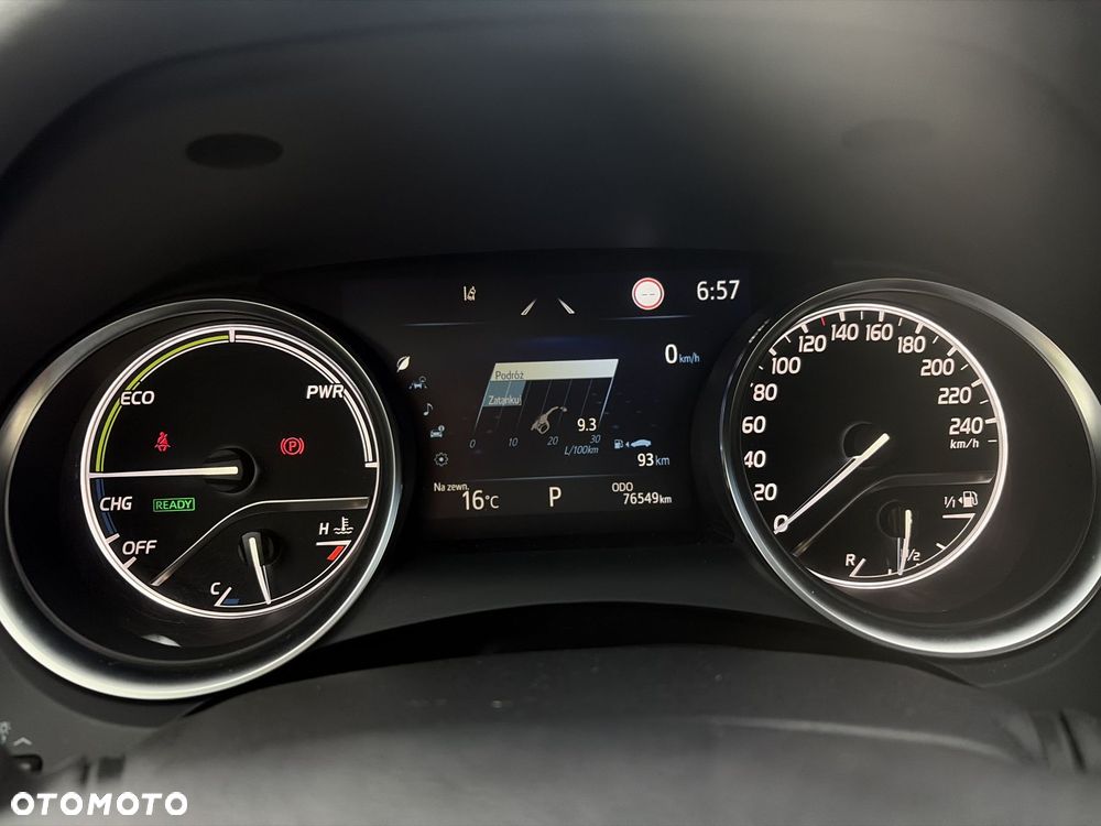 Toyota Camry 2.5 Hybrid Comfort CVT - 18
