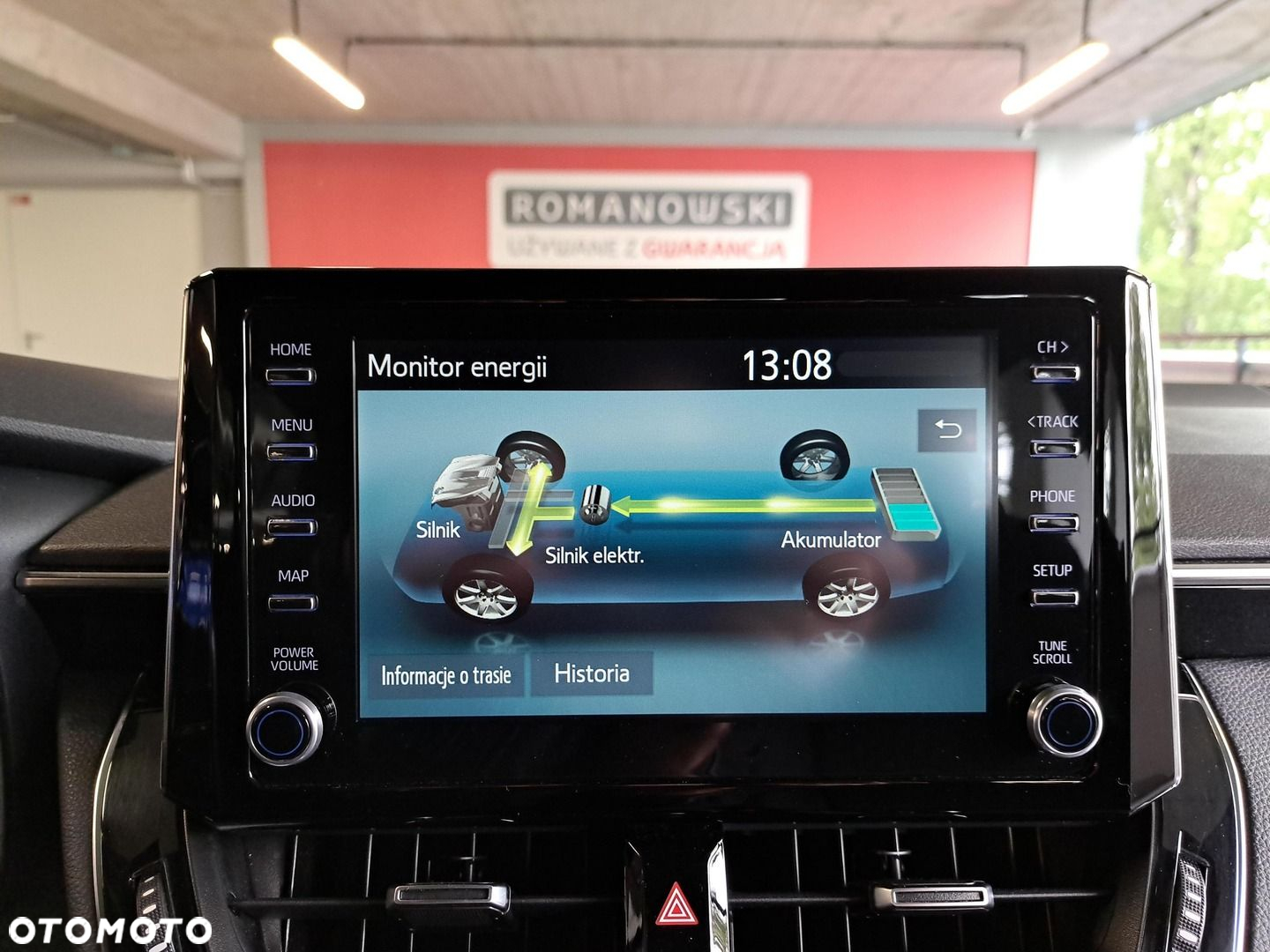 Toyota Corolla 1.8 Hybrid Comfort - 23