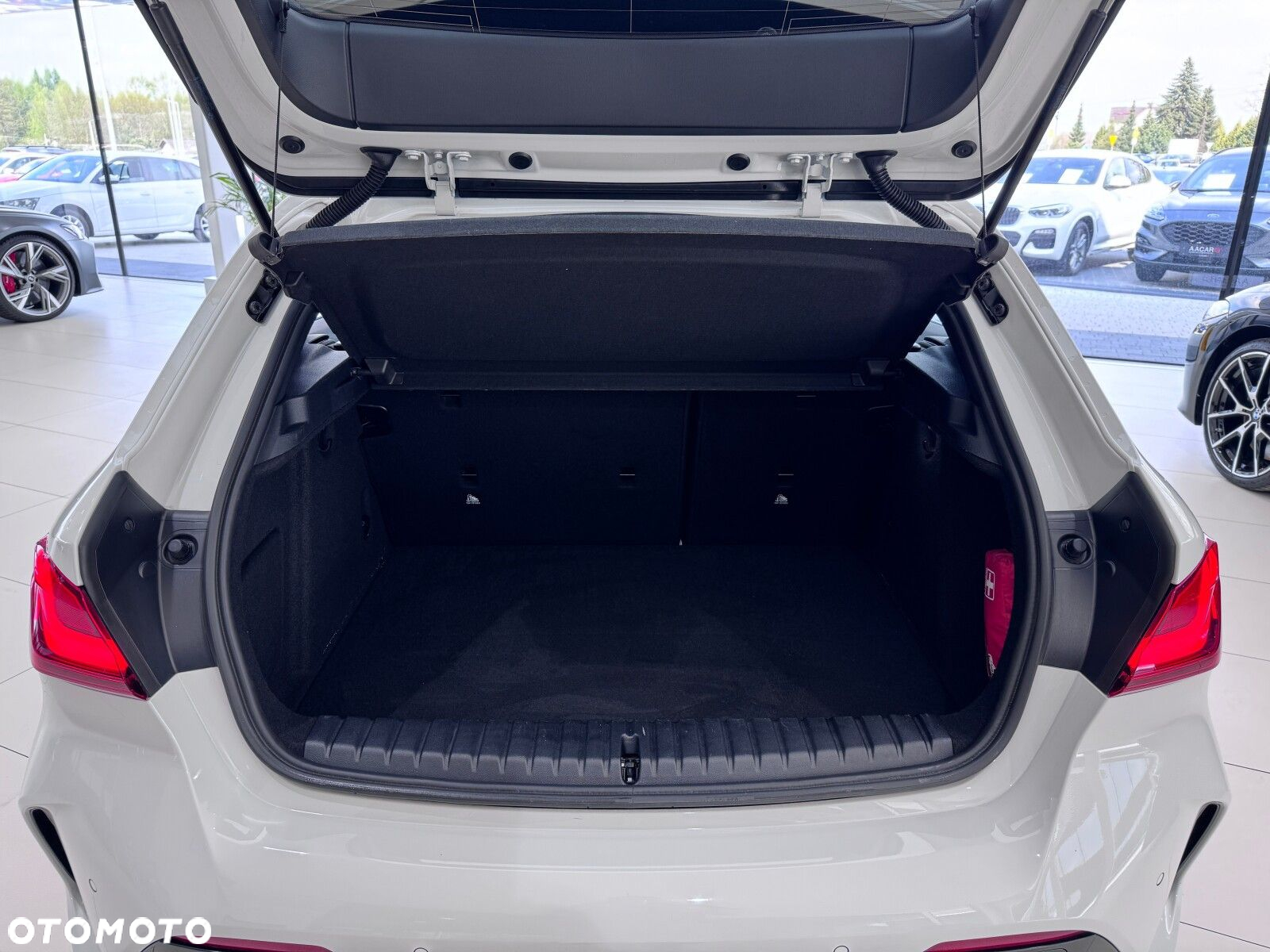 BMW Seria 1 118i M Sport - 17