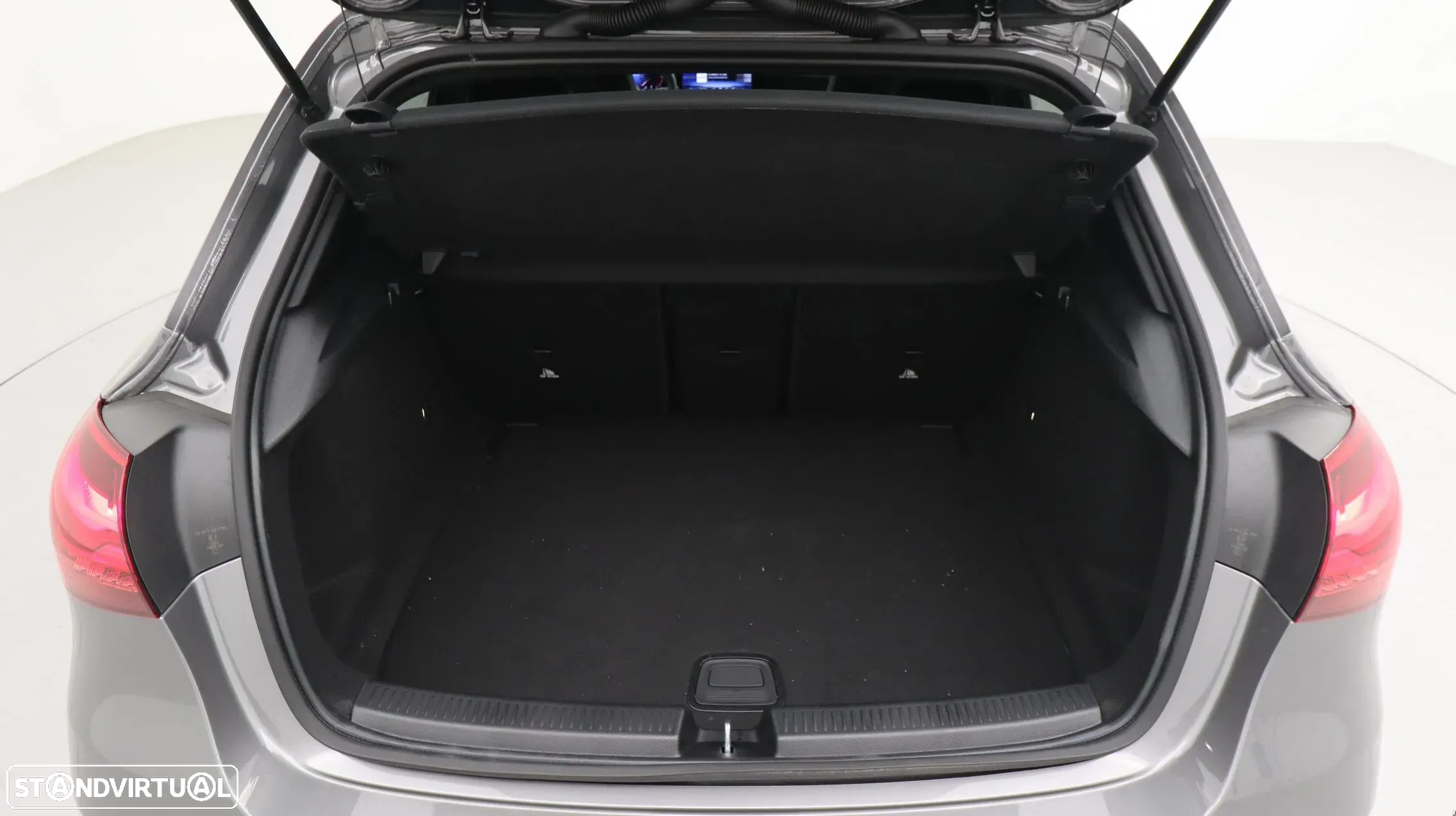 Mercedes-Benz A 180 d AMG Line Aut. - 27