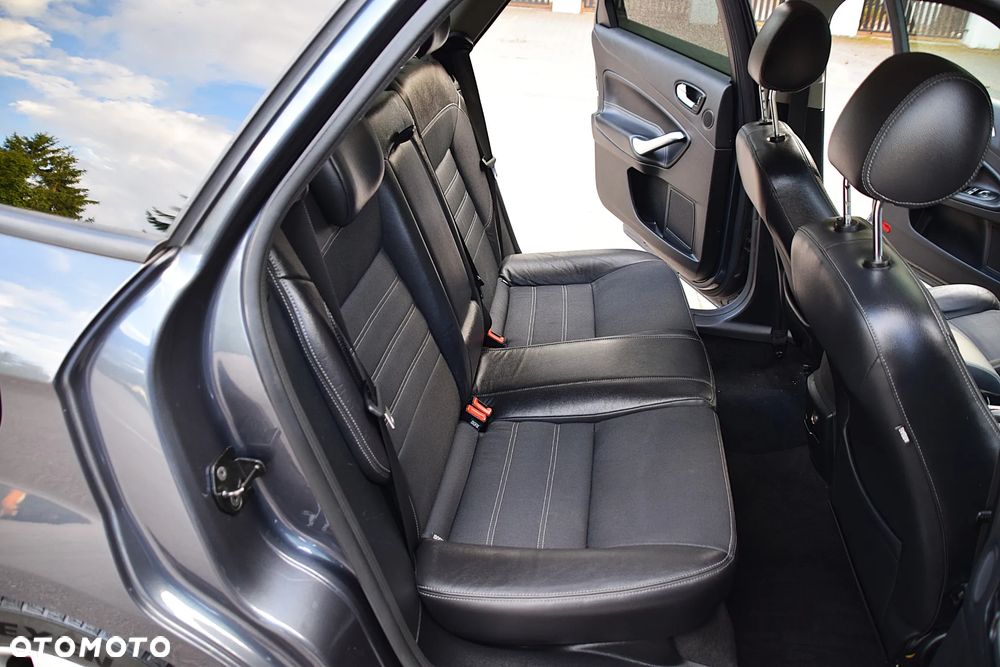 Ford Mondeo 2.0 Viva Titanium - 26