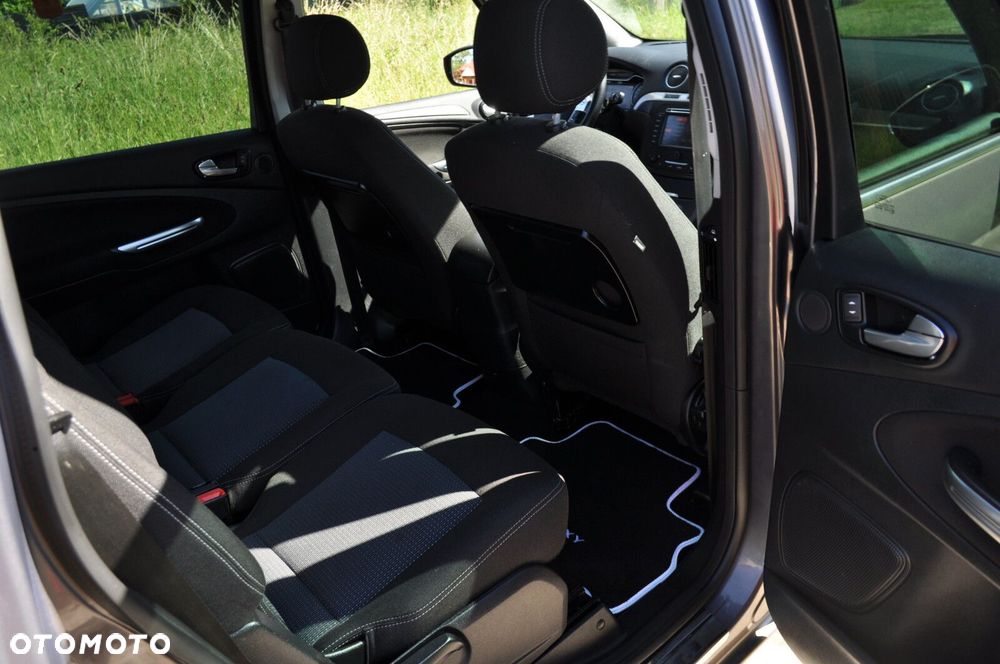 Ford Galaxy - 21