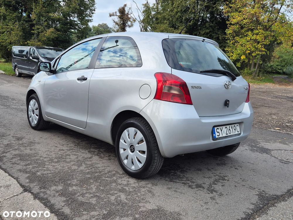 Toyota Yaris 1.0 Luna - 5