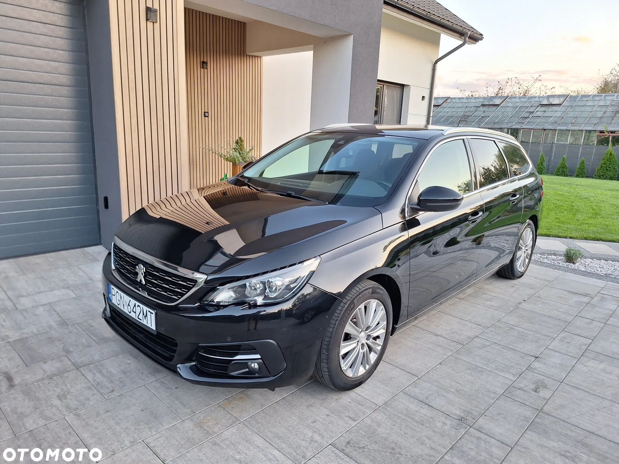 Peugeot 308 SW 1.6 BlueHDi Allure S&S - 15
