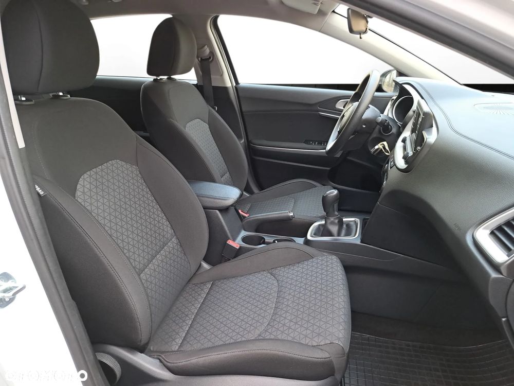 Kia Ceed 1.0 T-GDI M - 14