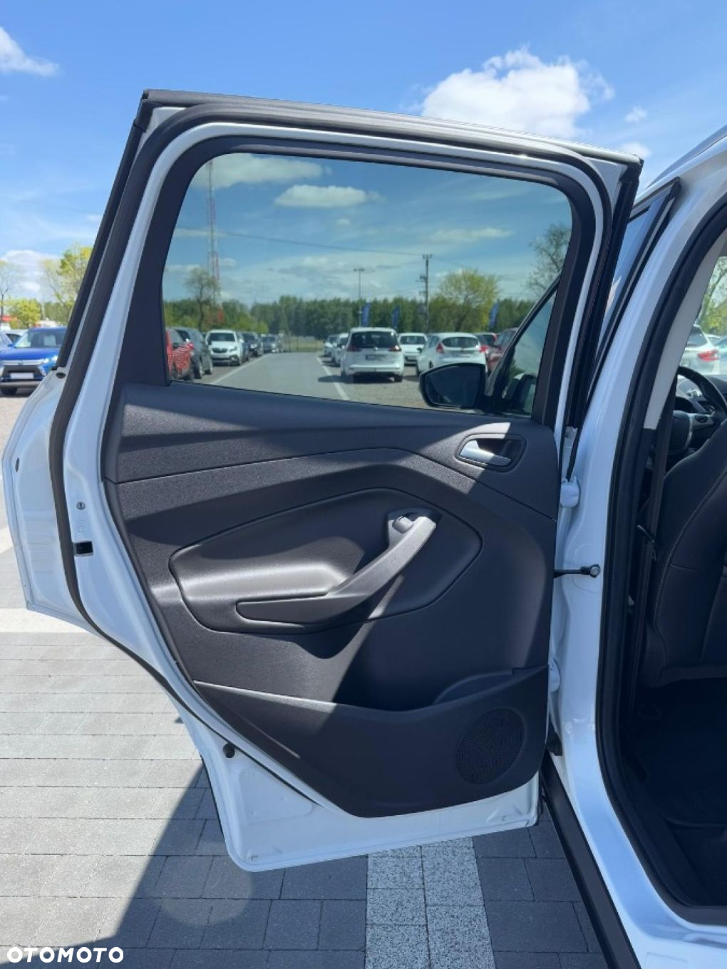 Ford Kuga - 25