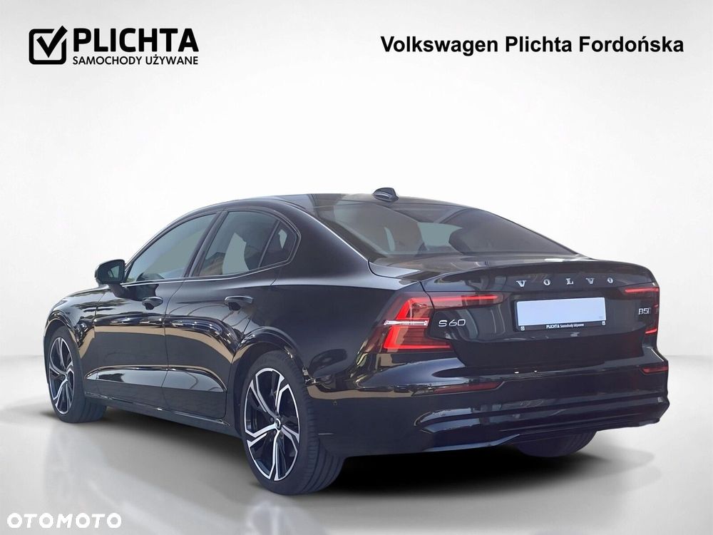 Volvo S60 B5 B AWD Plus Dark - 4