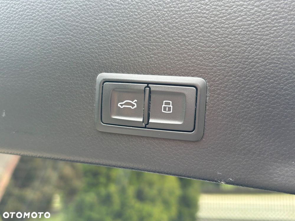 Audi A6 Avant 3.0 TDI quattro S tronic - 36