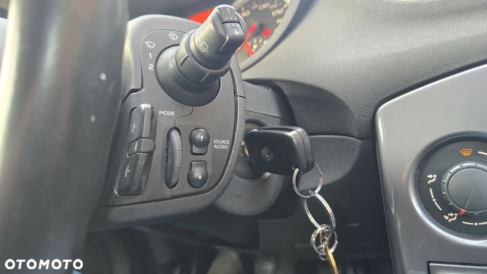 Renault Clio - 13
