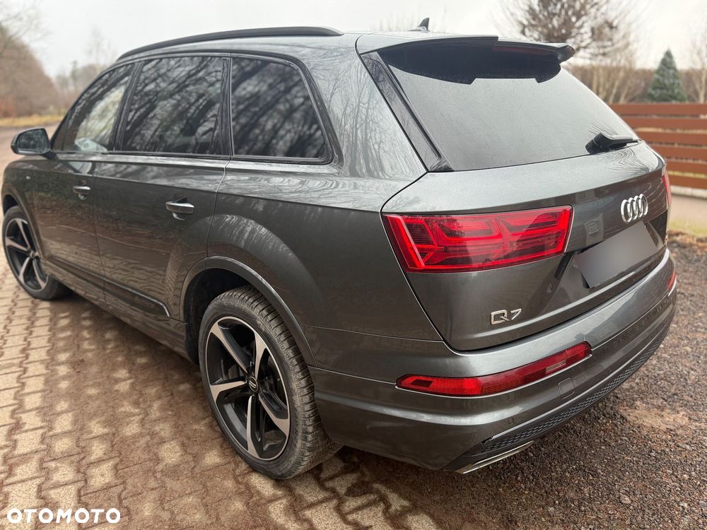 Audi Q7 - 9