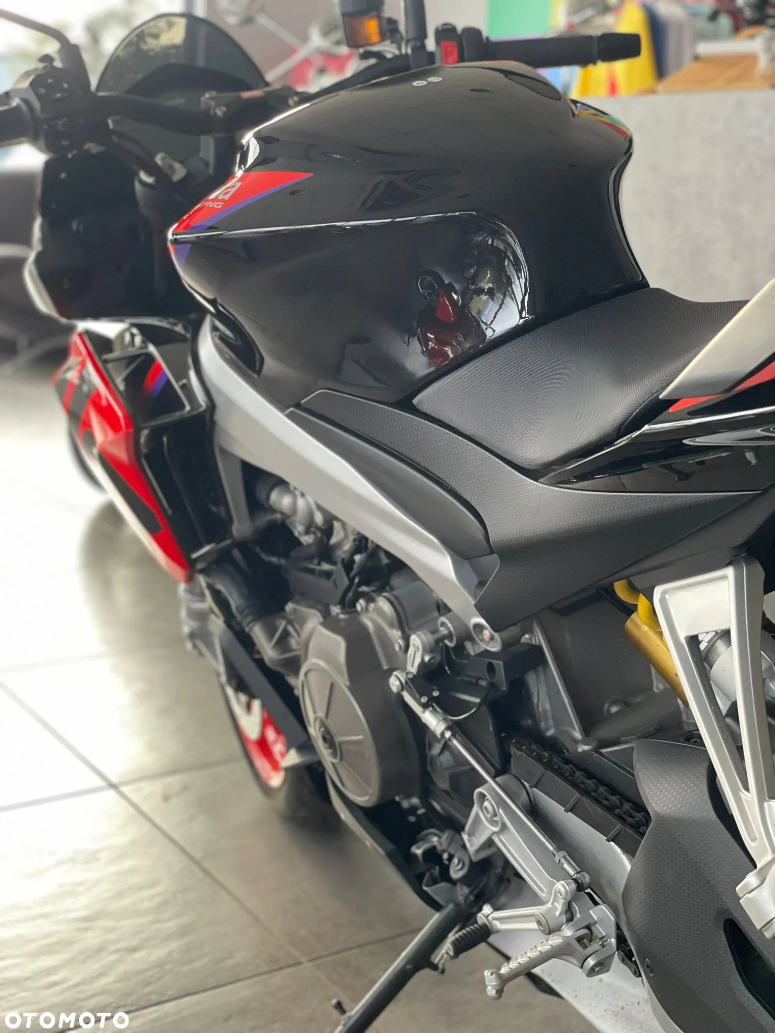 Aprilia Tuono - 14
