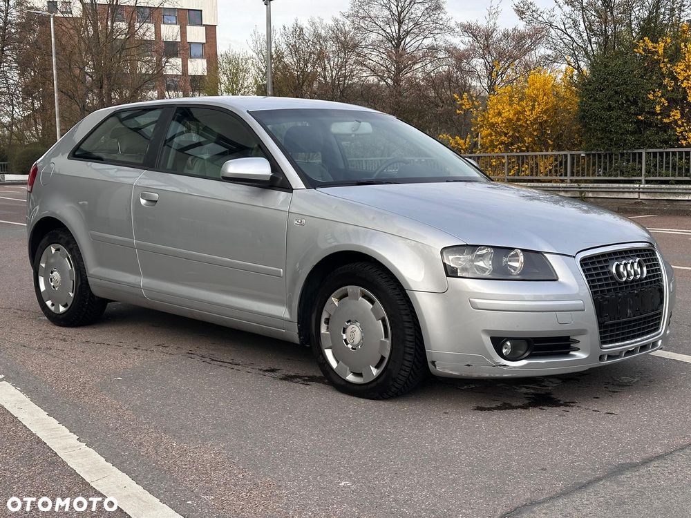 Audi A3 3-drzwiowe 1.6 Ambition - 2