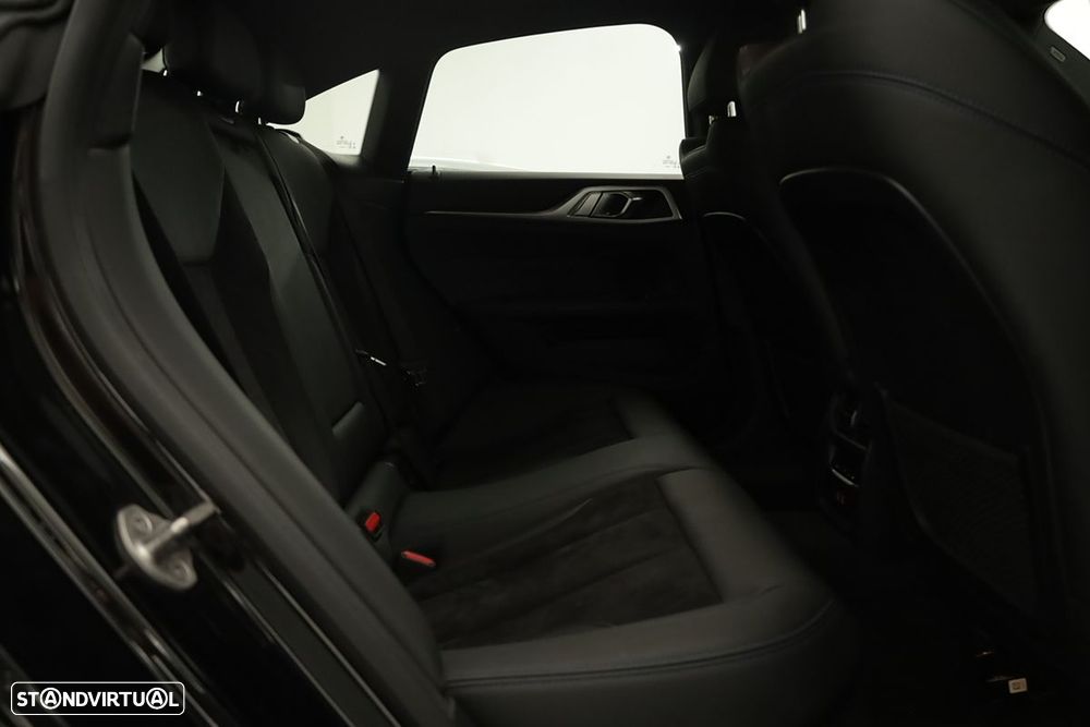 BMW 420 Gran Coupé i Pack Desportivo M Auto - 21