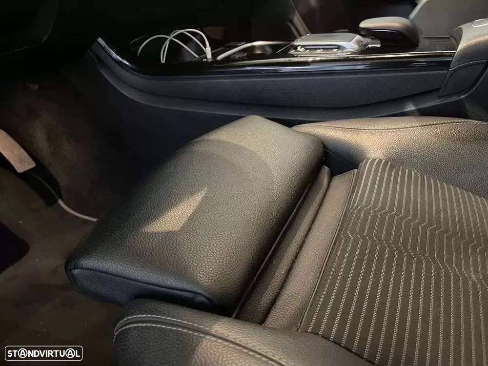Mercedes-Benz CLA 250 e Shooting Brake Style Plus - 14
