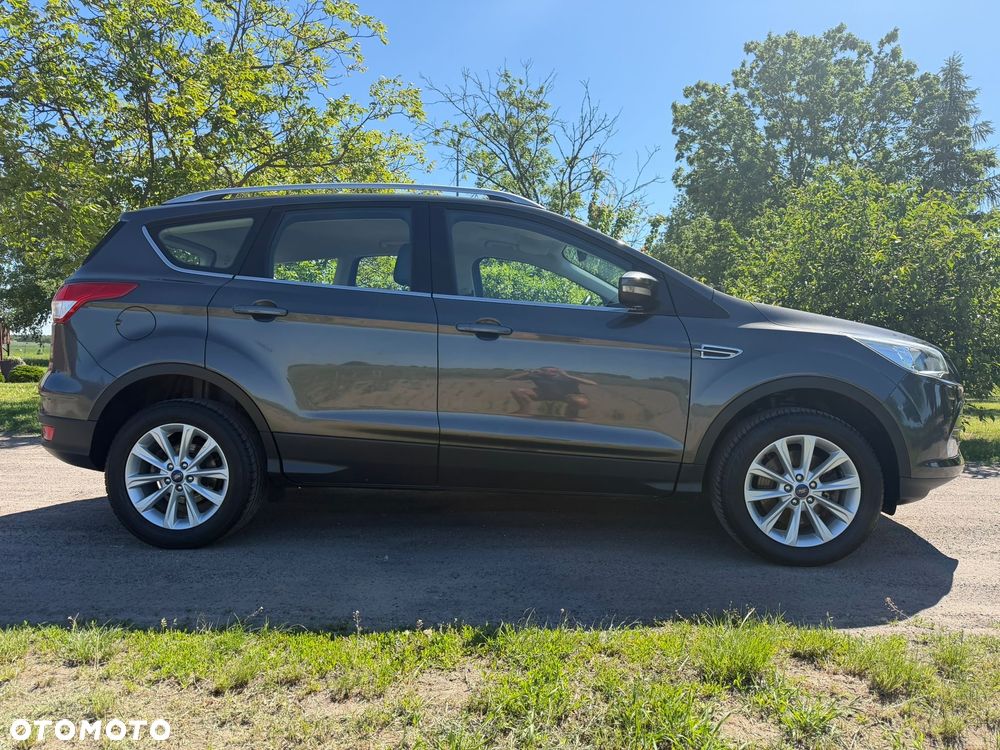 Ford Kuga 2.0 TDCi 4WD Titanium - 4