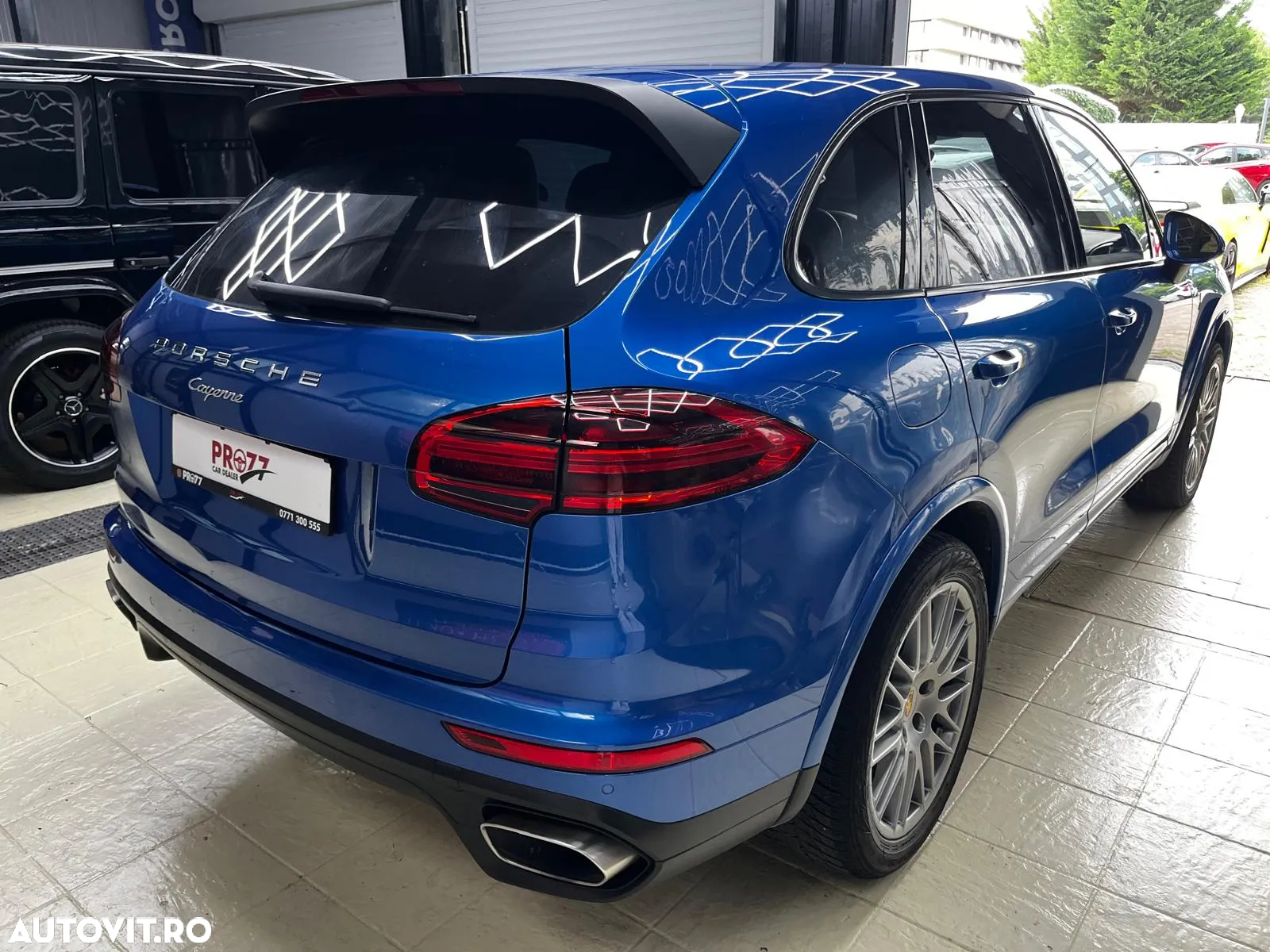 Porsche Cayenne 3.0 L - 6