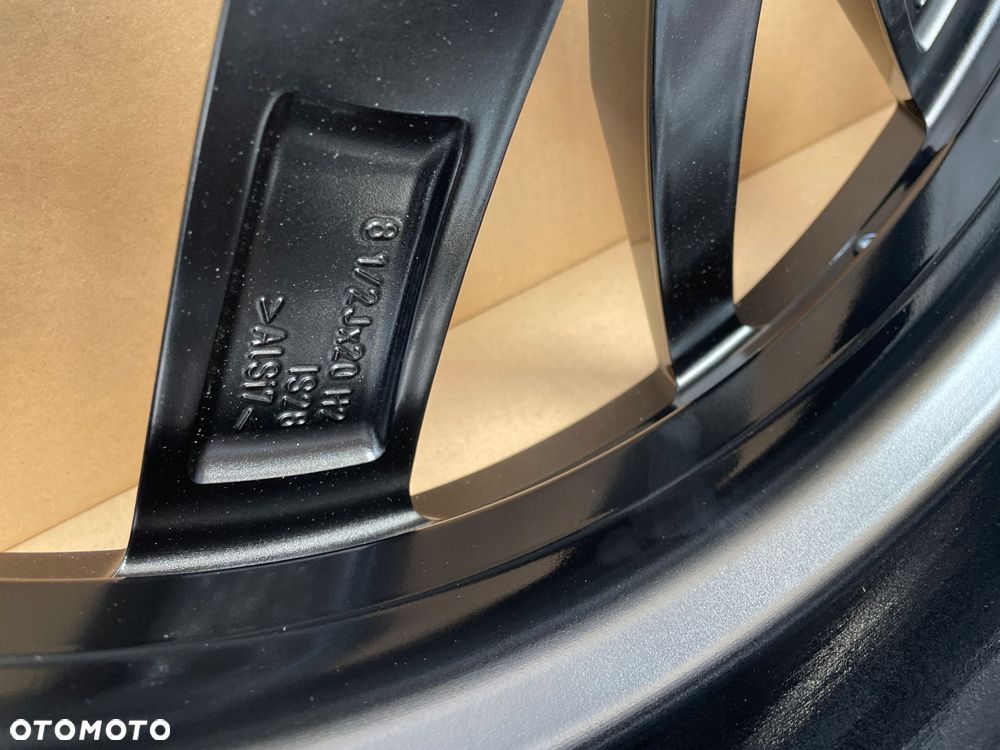 felga nowa oryginalna bmw m-pakiet g60 i5 8.5x20 is28 5a324e6 - 4