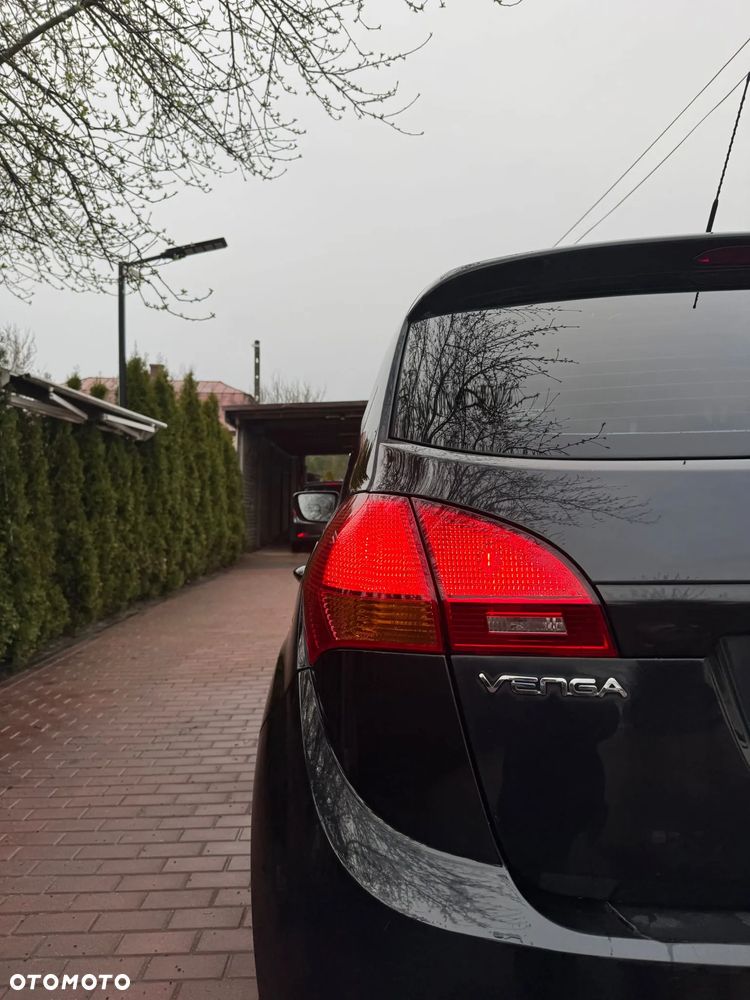 Kia Venga - 5