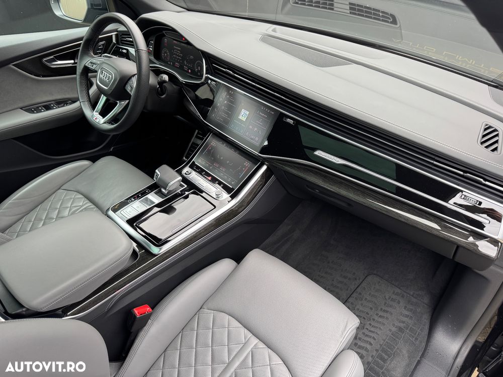 Audi Q8 SUV TFSI e quattro 290 kW tiptronic S line business - 8