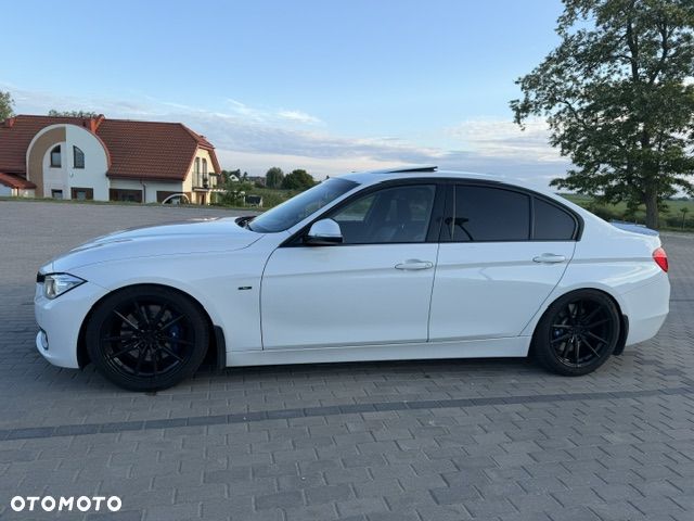 BMW Seria 3 328i Sport Line - 2