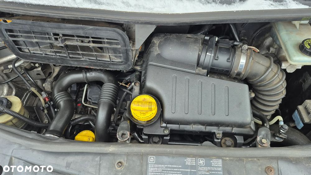 Renault TRAFIC - 10