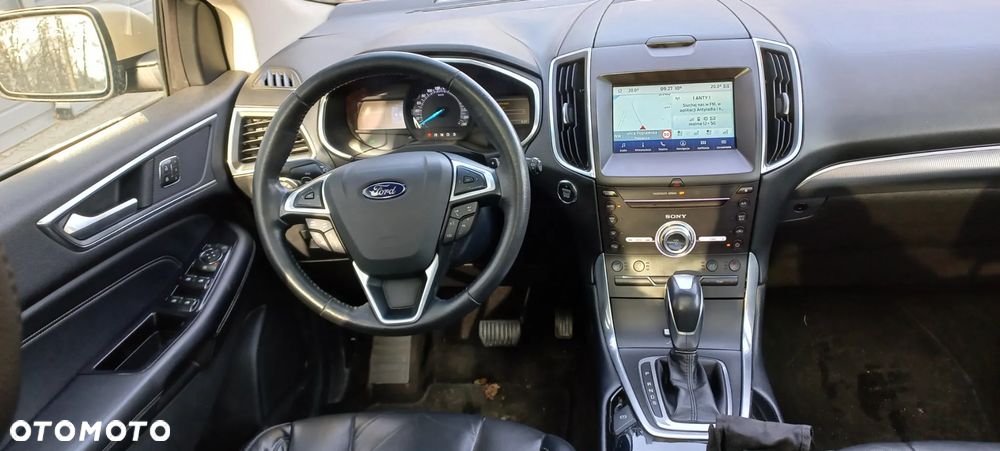 Ford Edge - 30