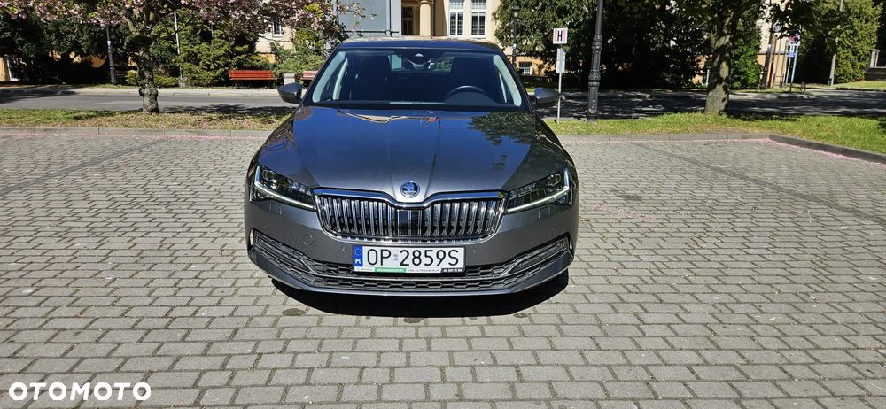 Skoda Superb 2.0 TDI SCR Style DSG - 2