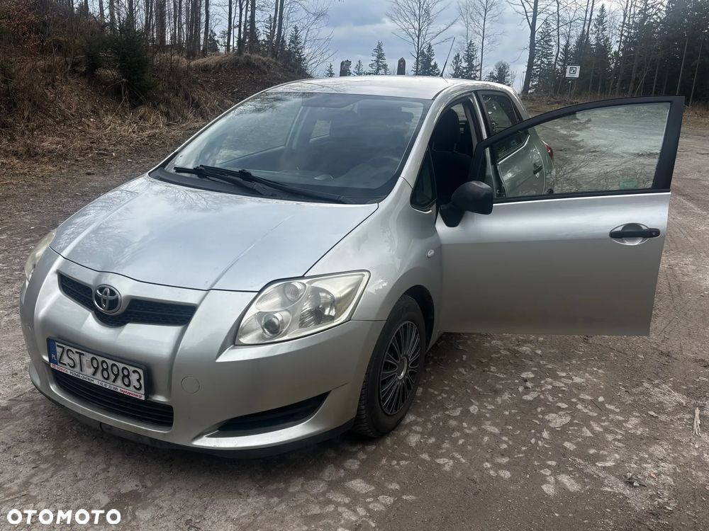 Toyota Auris 1.33 VVT-i Terra - 8