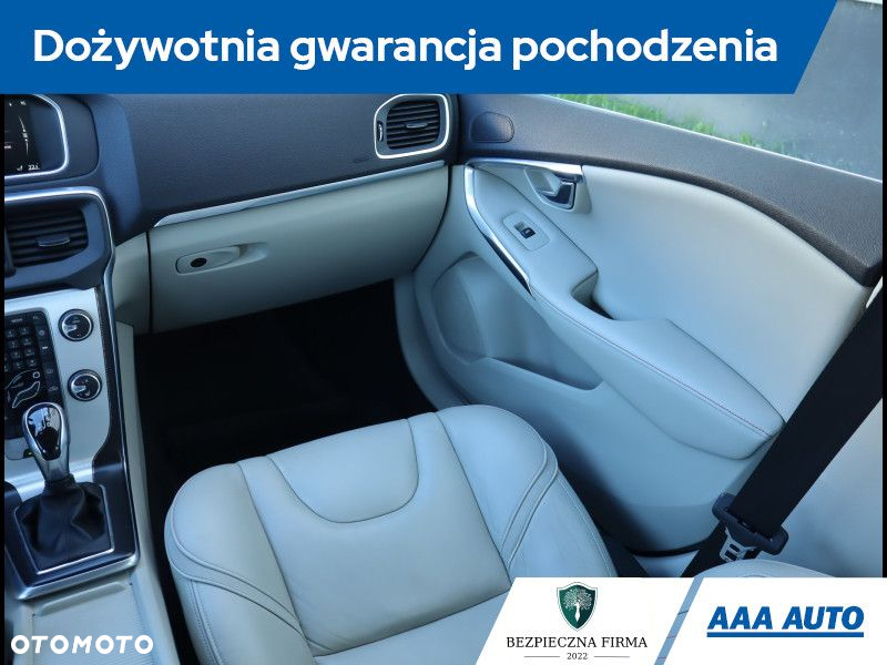 Volvo V40 - 9