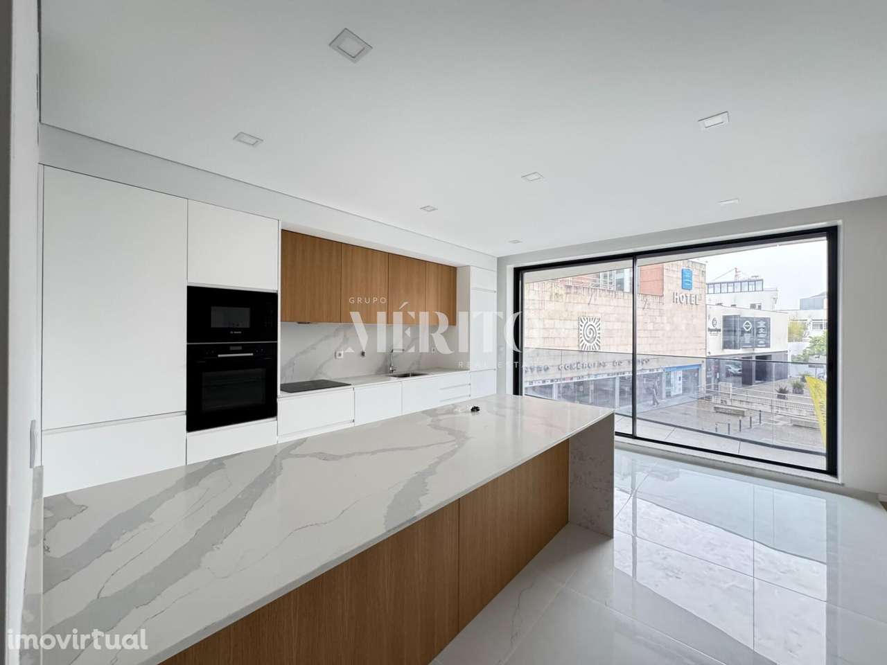 Apartamento T3 para Arrendamento com Terraço – Centro de Barcelos - Grande imagem: 2/18