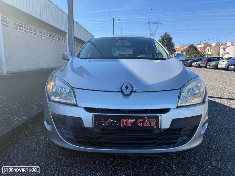 Renault Mégane 1.5 dCi Dynamique Luxe - 2