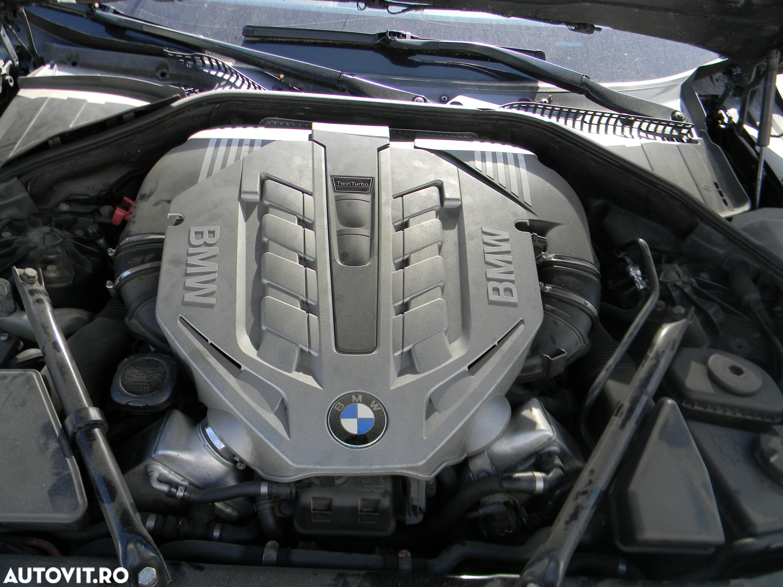 Dezmembrari  BMW 7 (F01, F02, F03, F04)  2008  > 2015 750 i Benzina - 11
