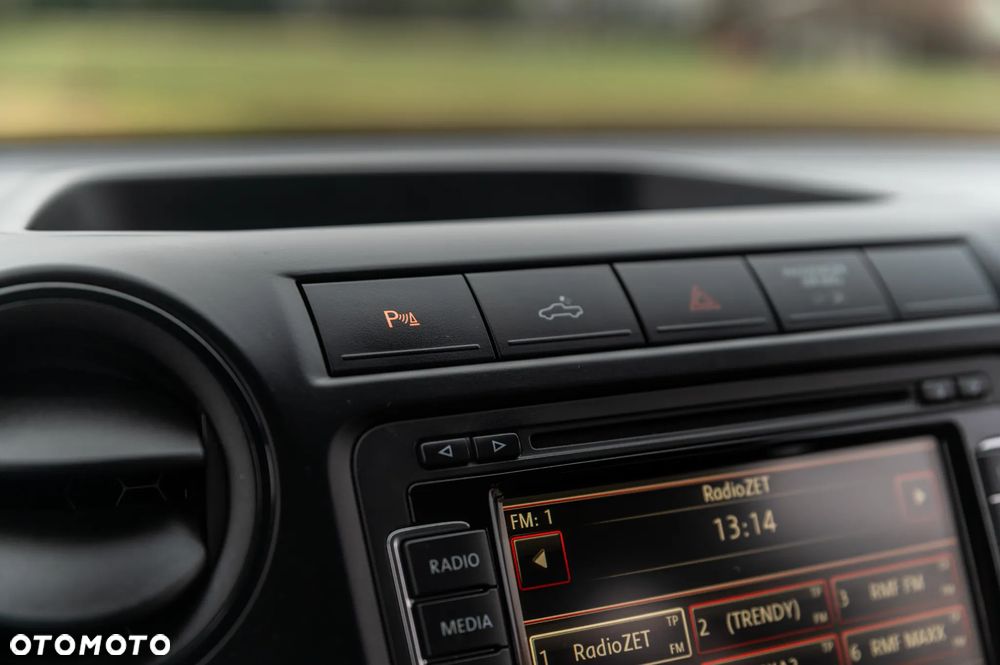 Volkswagen Amarok - 38