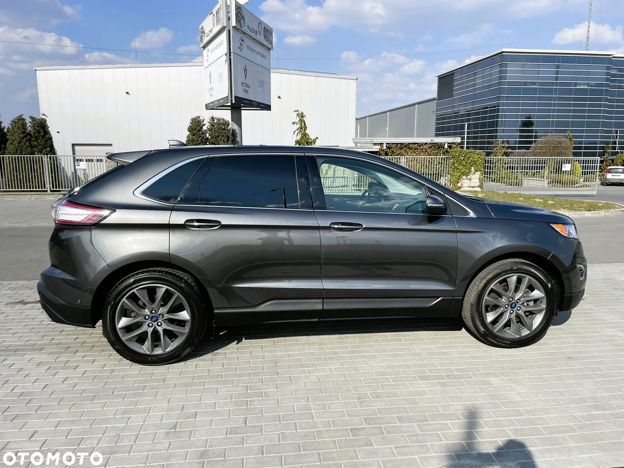 Ford Edge - 5