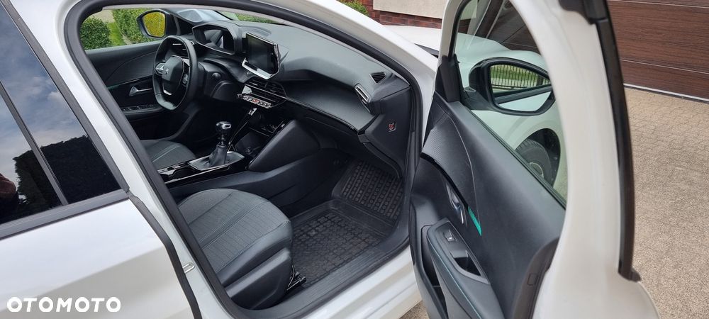 Peugeot 208 1.2 PureTech Allure S&S - 15