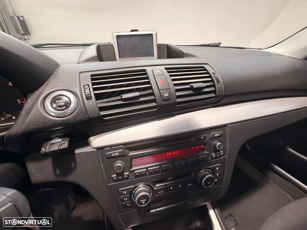 BMW 118 d Pack M - 14