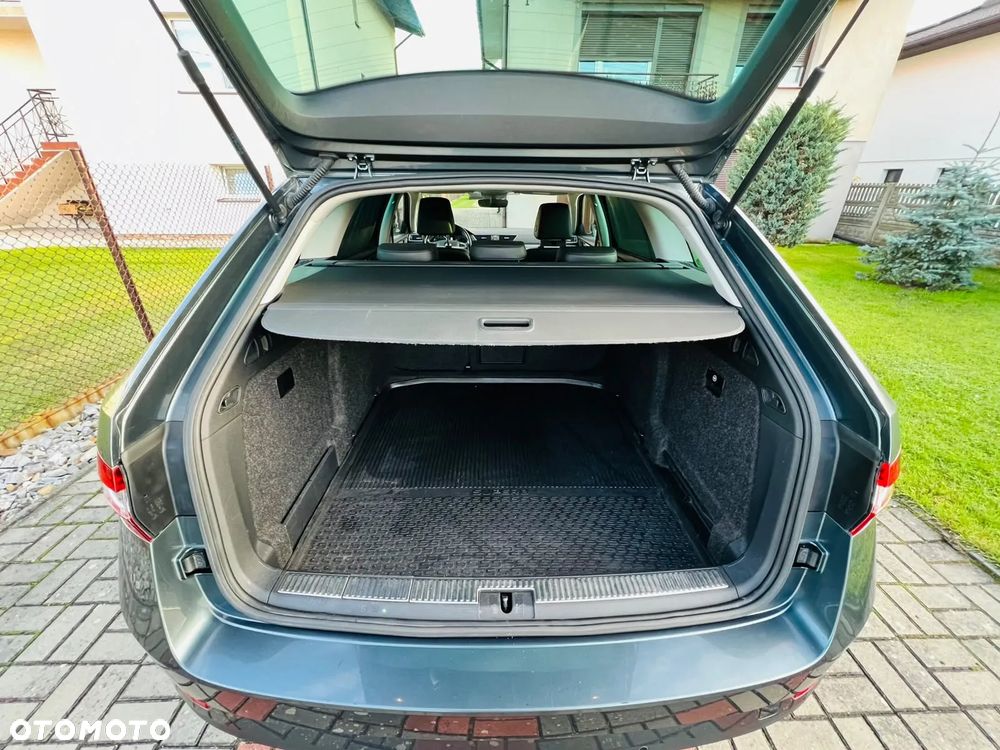Skoda Superb 1.5 TSI DSG Sportline - 14