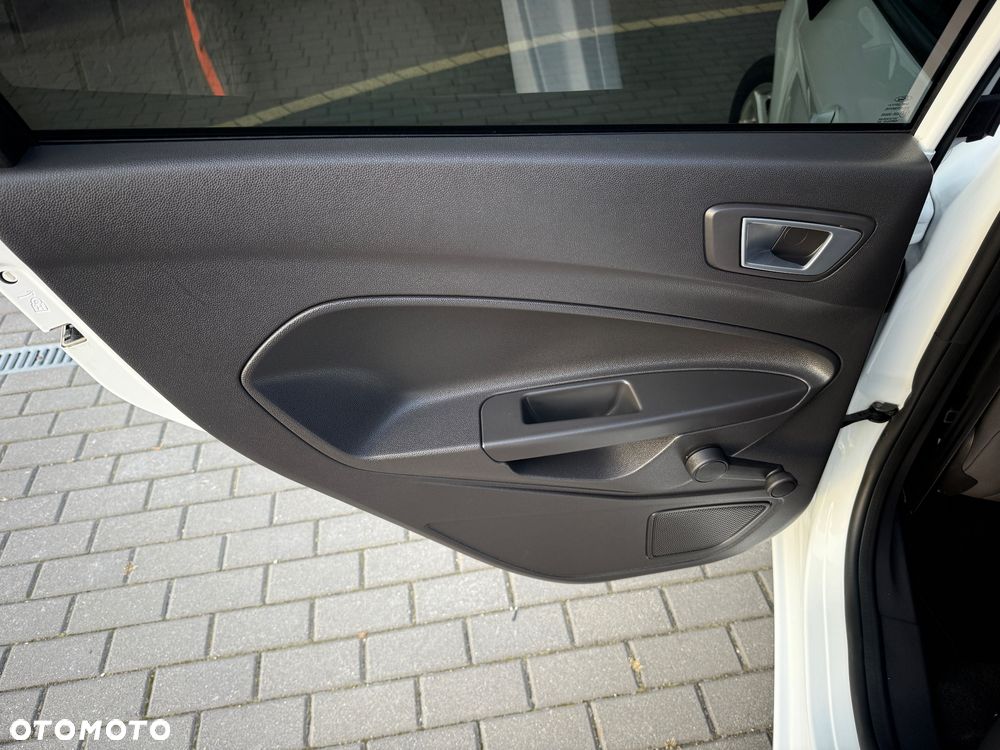 Ford Fiesta - 15