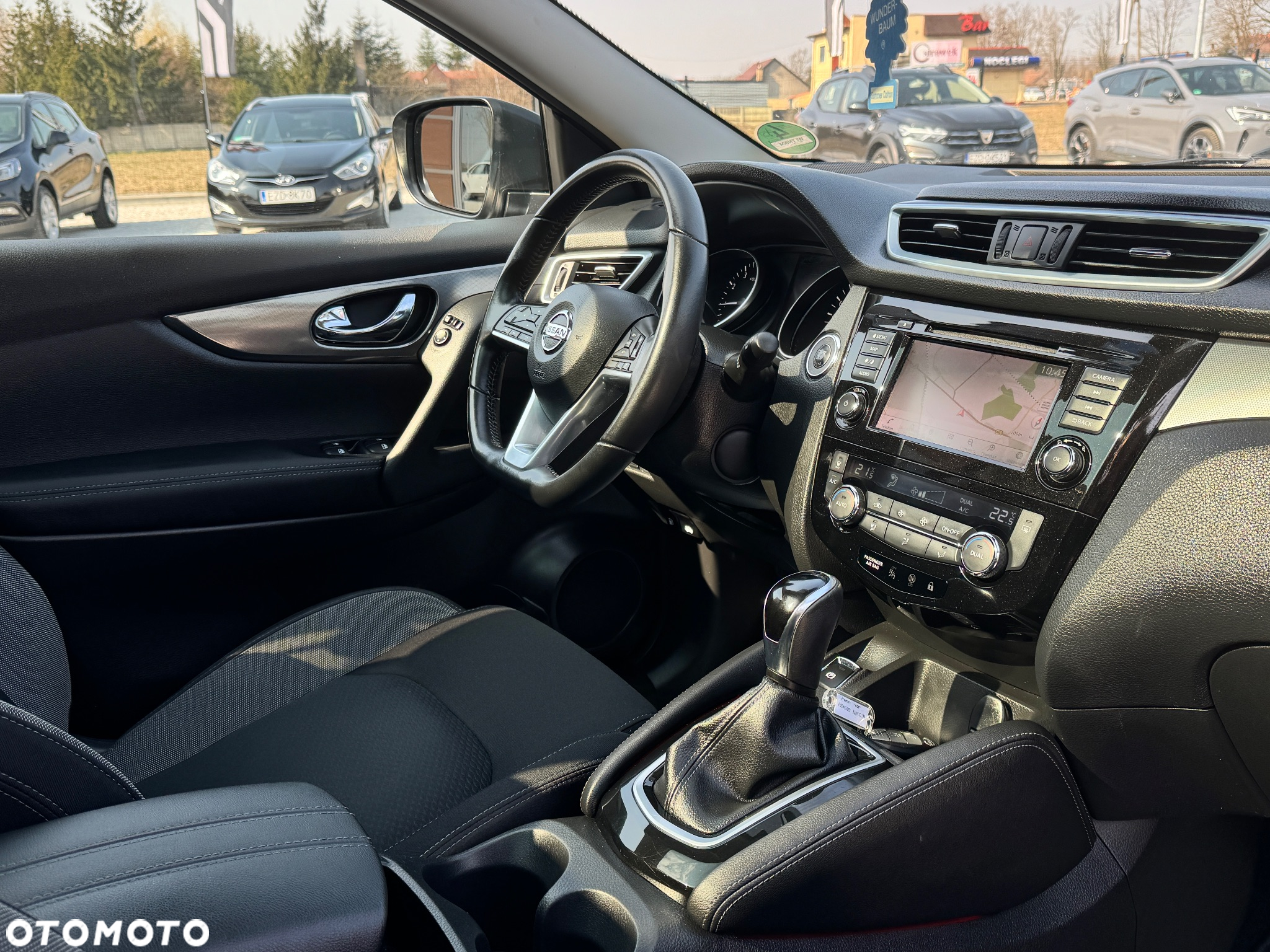 Nissan Qashqai 1.3 DIG-T DCT N-CONNECTA - 11