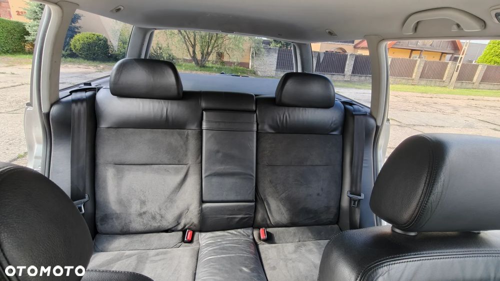 Volkswagen Passat 1.8T - 10